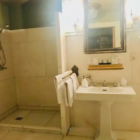 Sogni D Oro Bed & Breakfast Peer